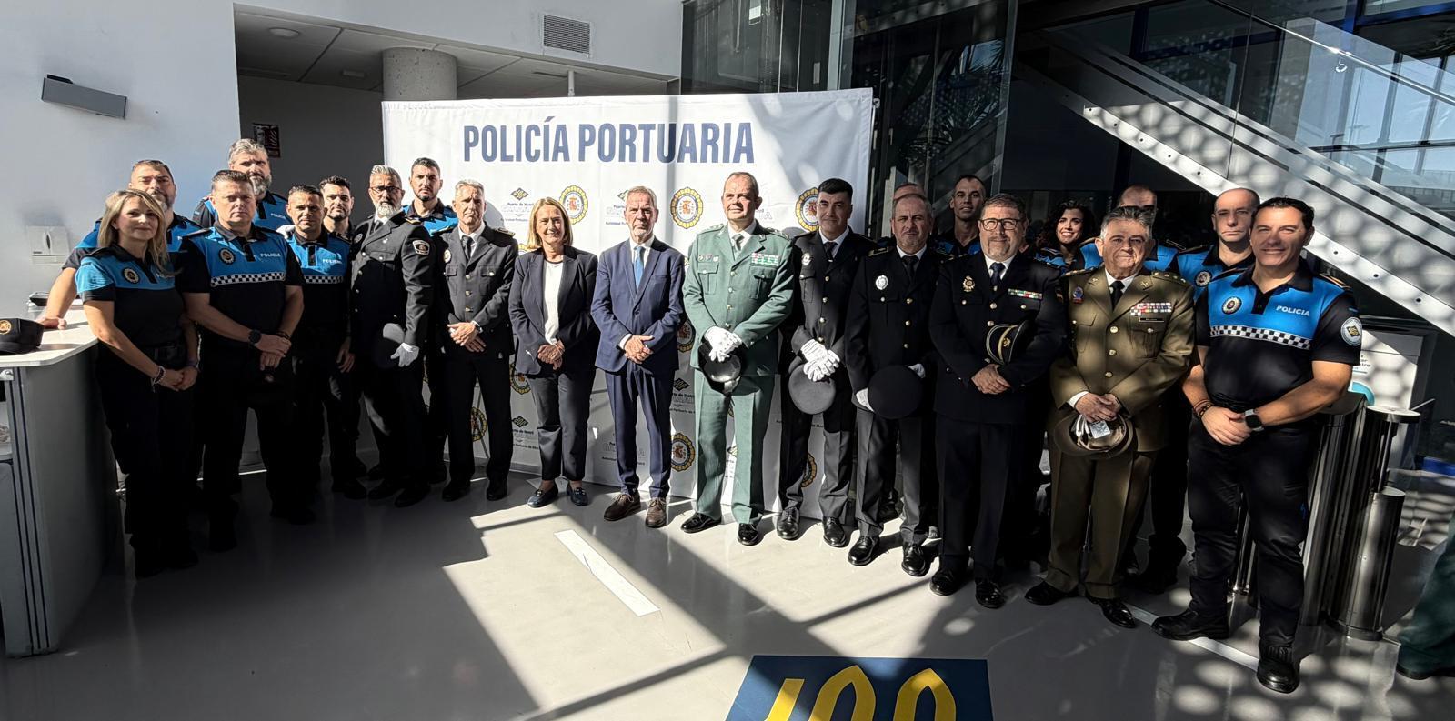 La Autoridad Portuaria de Motril celebra por primera vez el Día de la Policía - Noticia Puerto de motril